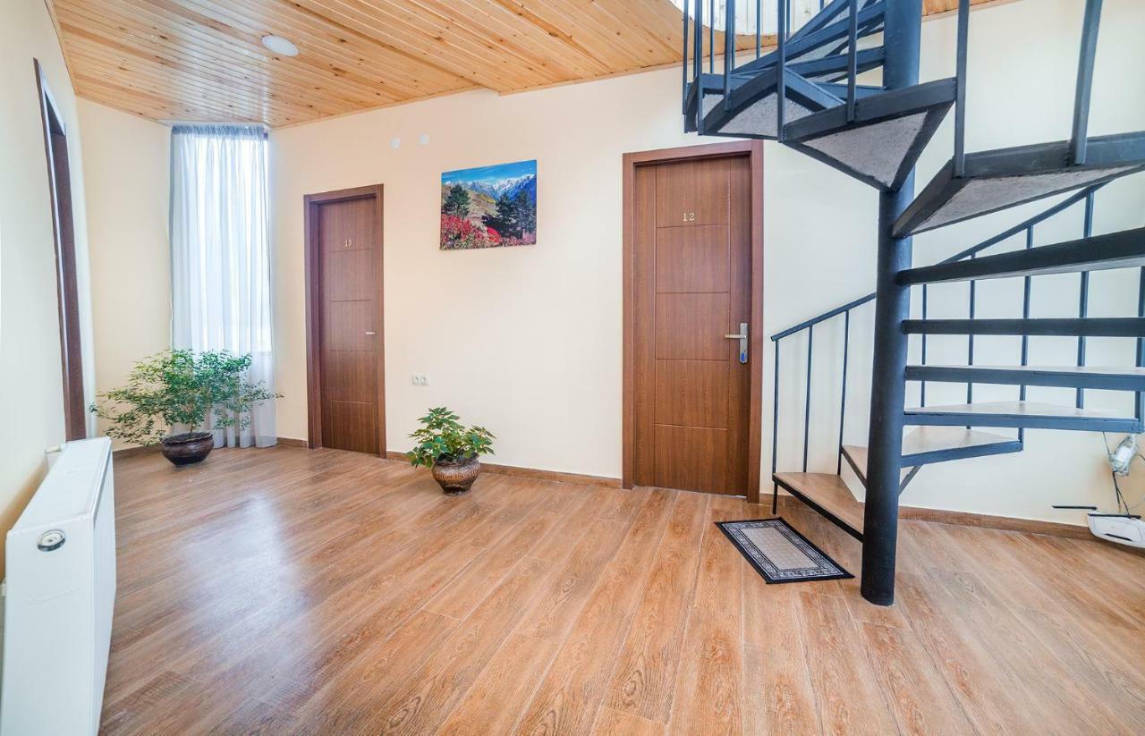 Hotel Gallery Mestia Dış mekan fotoğraf